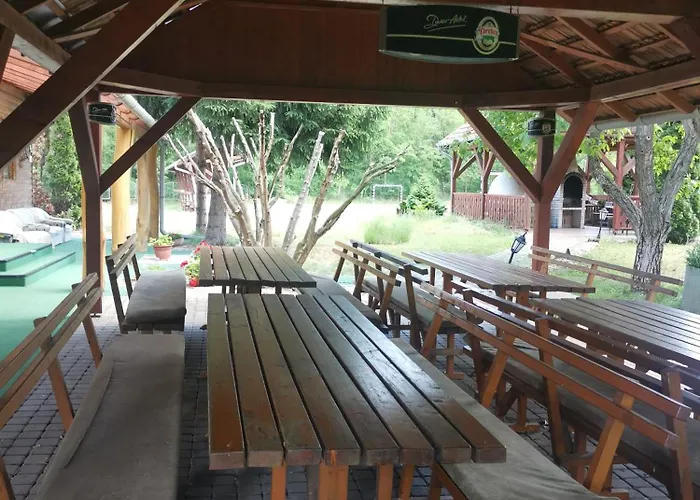 Alfredo Vendeghaz Feriehus *