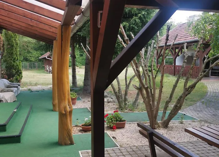 Alfredo Vendeghaz Feriehus